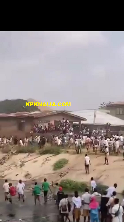 Oyo Student Brawl Goes Viral: Disturbing Uniformed Fight Video Prompts Olubi School Safety Review